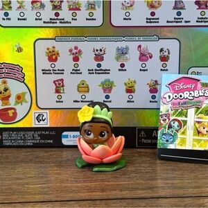 Disney Doorables Tiana in Bloom with Pink and Green